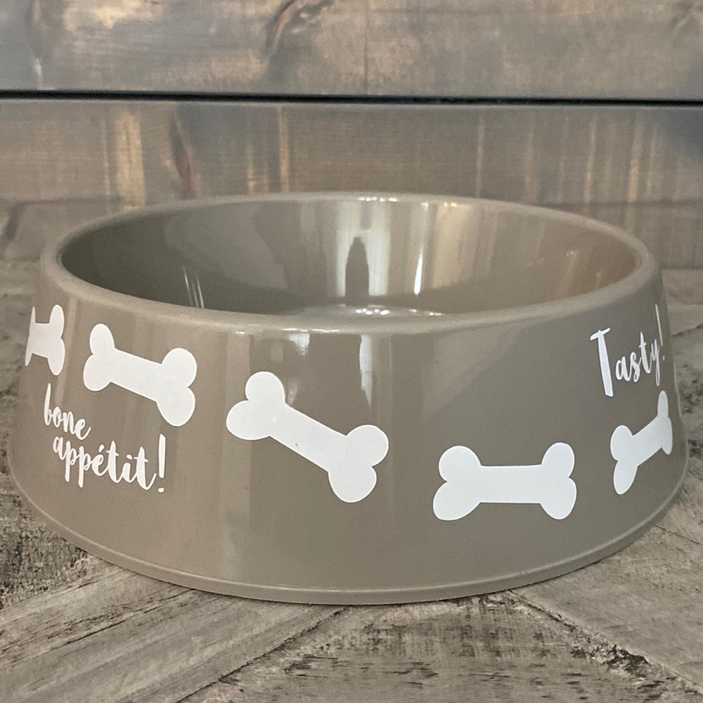 Bone Appetit! Tasty! Dog Dish